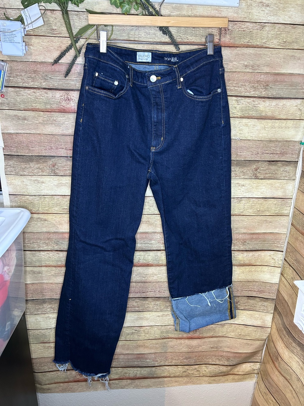 Pilcro Relaxed Cuff Mid-Rise Straight Leg Denim Jeans Women’s Size 30P